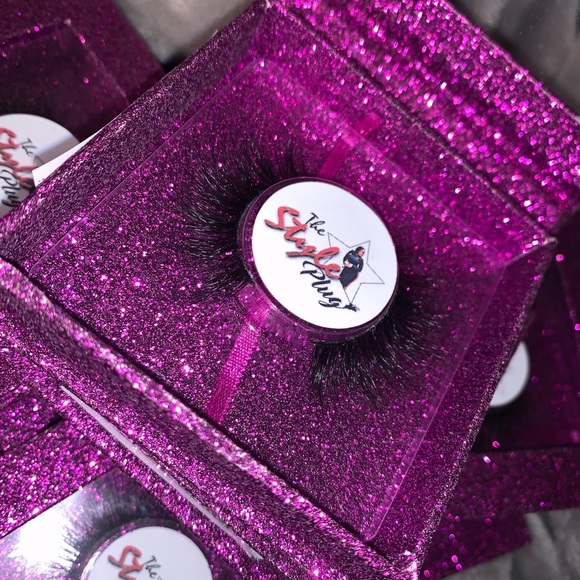 StylePlug Lashes - Picture 4 of 7